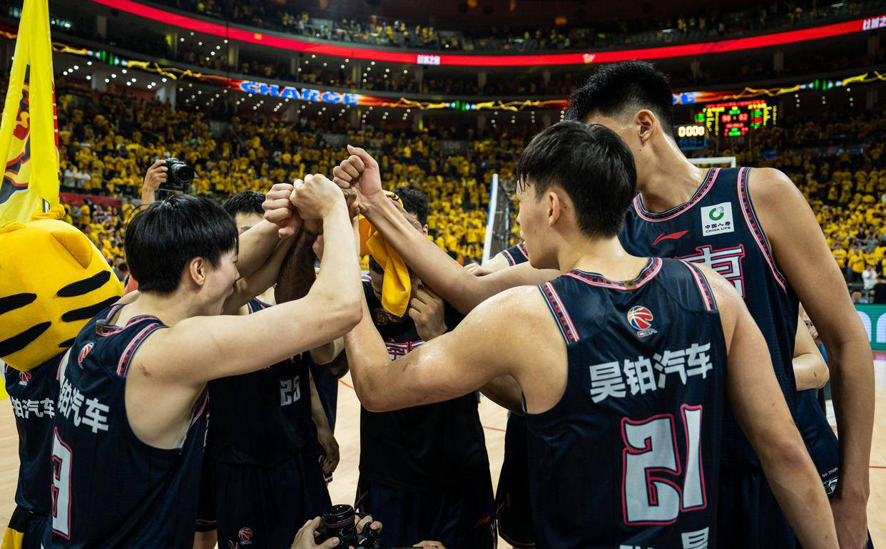 NBA季后赛今晨再迎强敌，广州队止住颓势，主帅态度：震撼外界，细节决定成败的简单介绍亚博体育