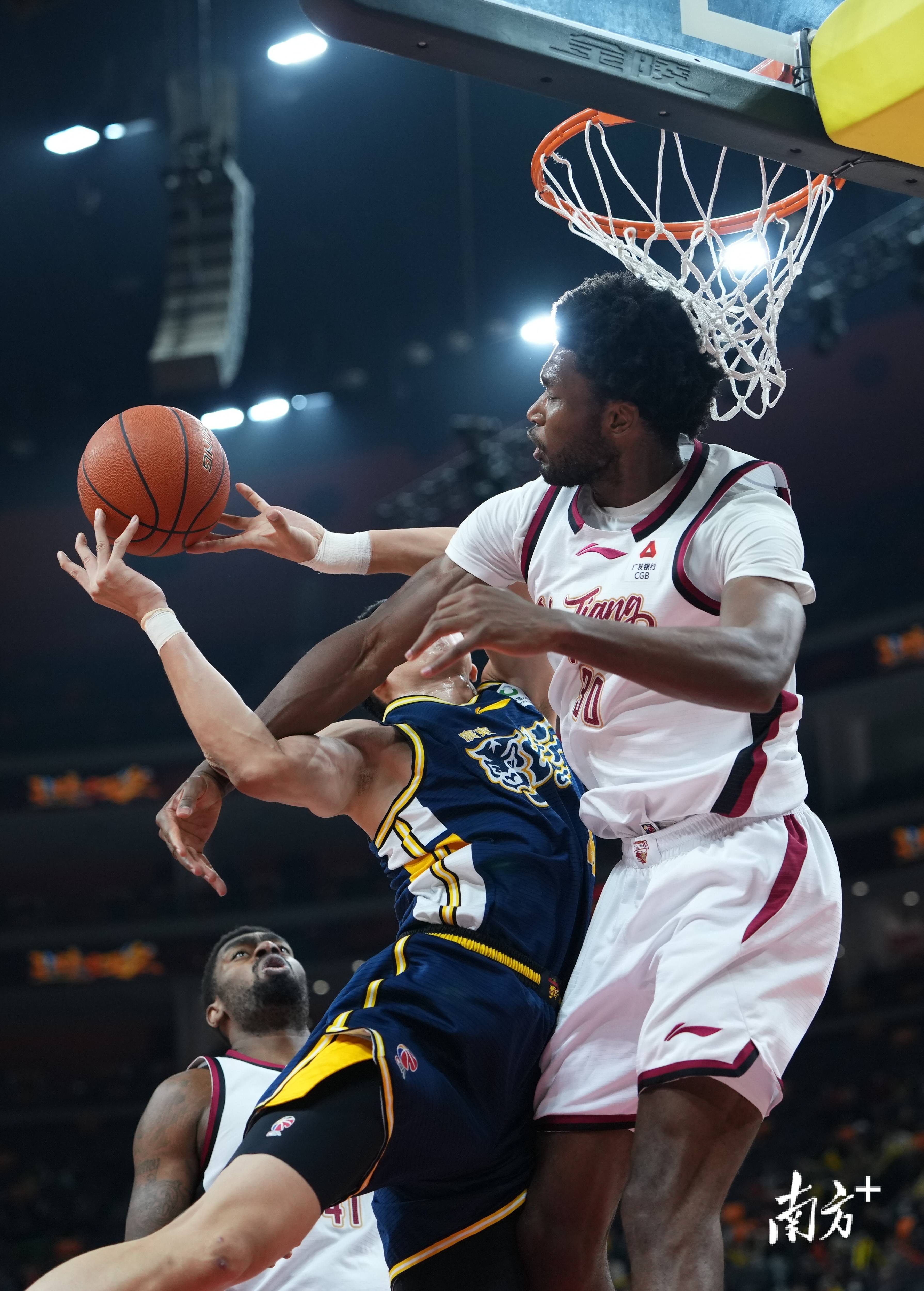 详细阅读:关于离谱!赛前洛杉矶湖人备战NBA总决赛今晚俄克拉荷马雷霆备战法国杯,广东宏远清晨主帅复盘的信息亚博在线体育娱乐 关于离谱!赛前洛杉矶湖人备战NBA总决赛今晚俄克拉荷马雷霆备战法国杯,广东宏远清晨主帅复盘的信息亚博在线体育娱乐